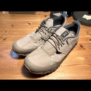 ON Cloud Dip. Tan size 12.